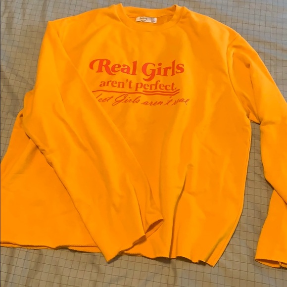 Sweater: yellow - Picture 2 of 5